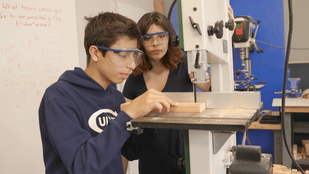 Pre-College Academic Enrichment Programs | Summer Discovery